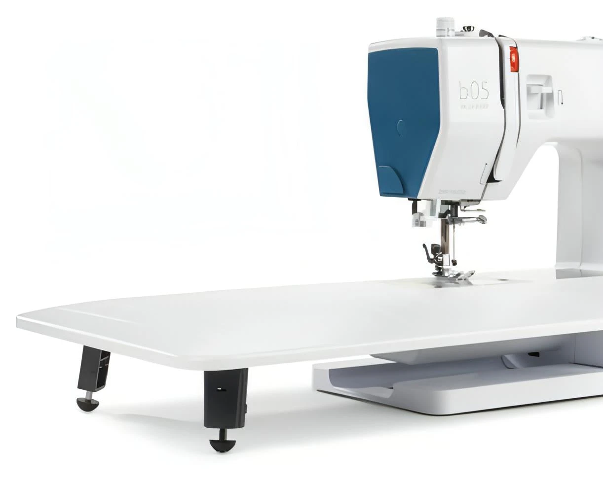 Bernette By BERNINA 05 Academy Sewing Machine 3 Bernette By BERNINA 05 Academy Sewing Machine - Image 3