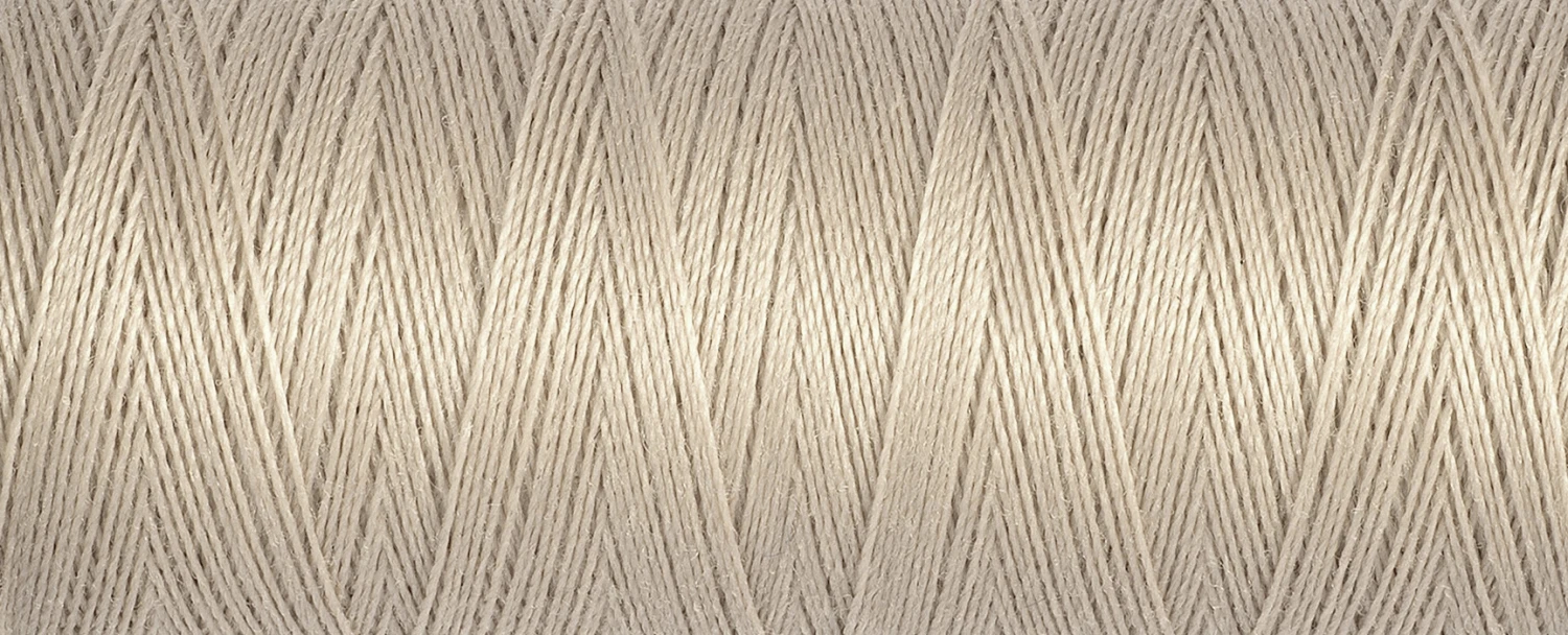 Gutermann Sew-All Thread 100m - Beige (#722) 2 Gutermann Sew-All Thread 100m - Beige (#722) - Image 2