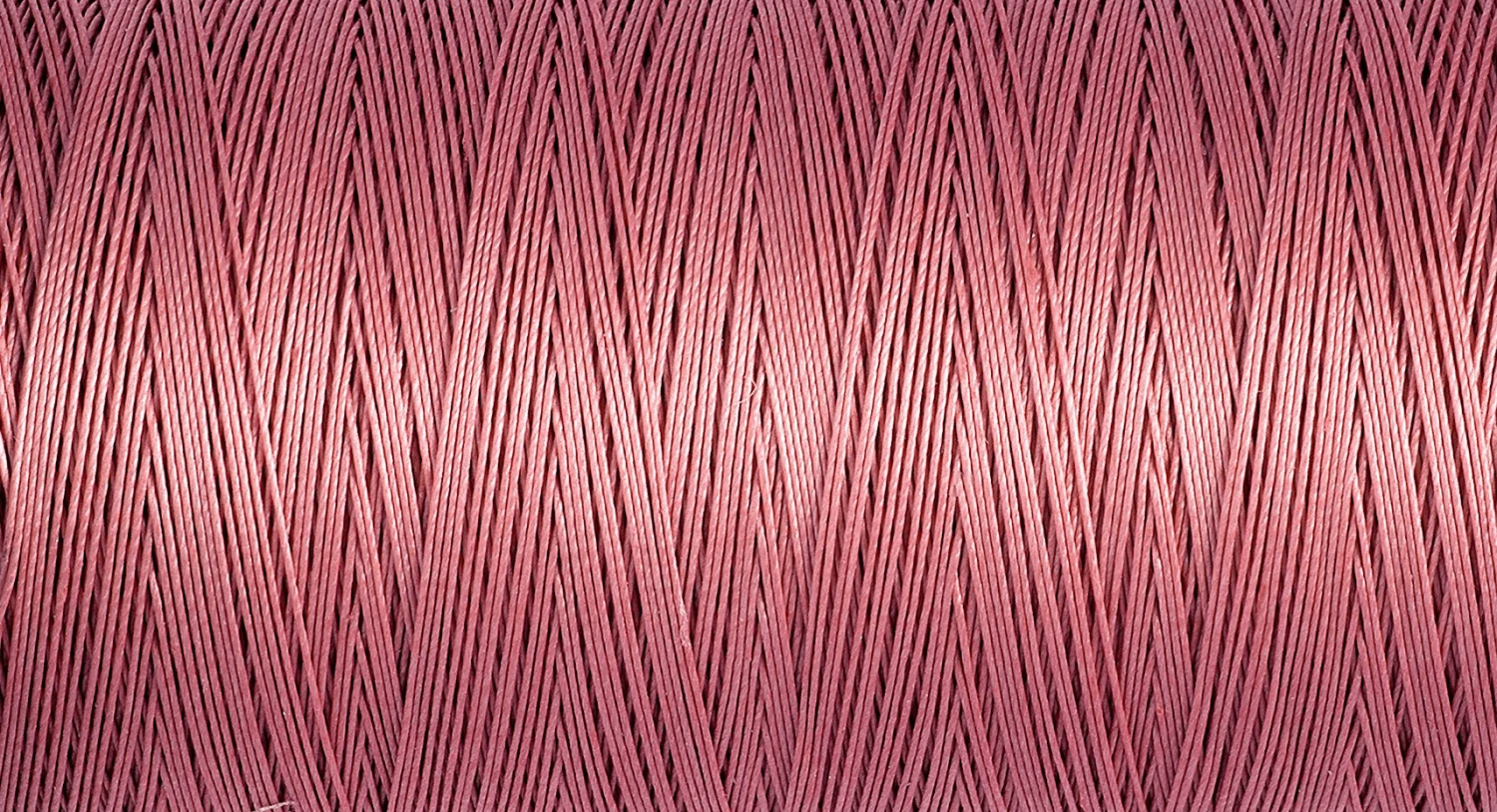 Gutermann Quilting Thread 200m - Colour 2346 2 Gutermann Quilting Thread 200m - Colour 2346 - Image 2