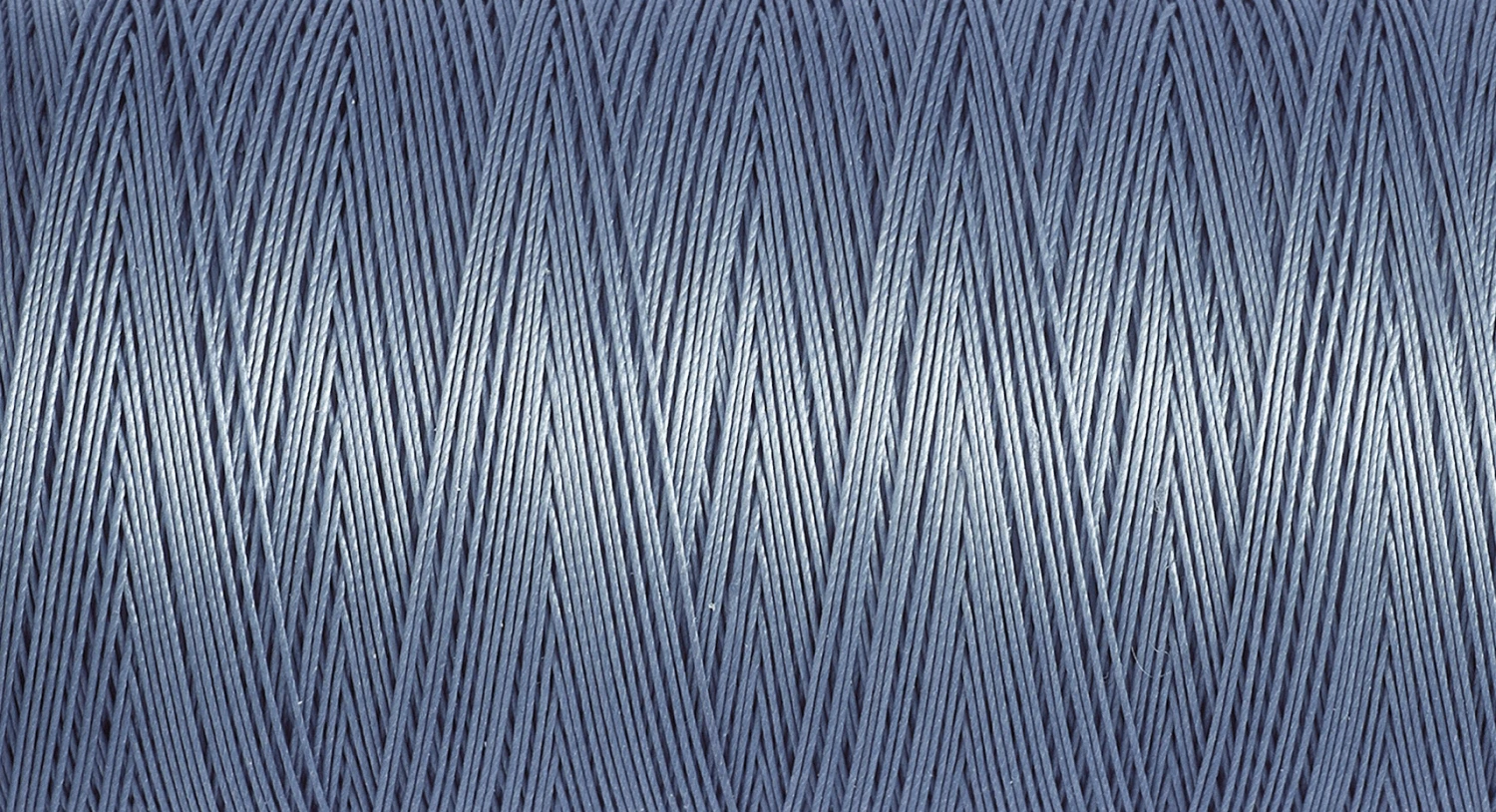 Gutermann Quilting Thread 200m - Colour 5815 2 Gutermann Quilting Thread 200m - Colour 5815 - Image 2