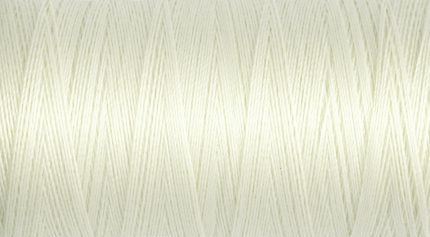 Gutermann Sew-All Thread 250m - Ivory (#001) 2 Gutermann Sew-All Thread 250m - Ivory (#001) - Image 2