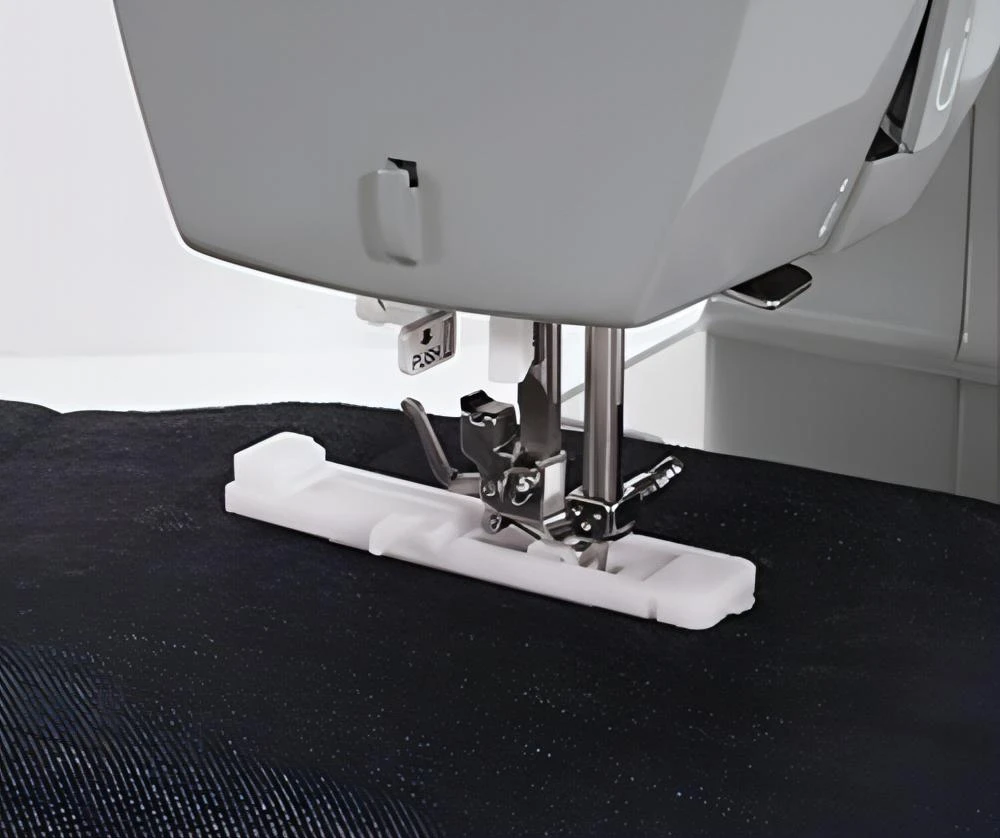 Singer Heavy Duty 6335M Denim Sewing Machine - Same Spec As 4432 With More Standard Accessories - New 2025 Model - Preorder For Delivery Later In May 3 Singer Heavy Duty 6335M Denim Sewing Machine - Same Spec As 4432 With More Standard Accessories - New 2025 Model - Preorder For Delivery Later In May - Image 3