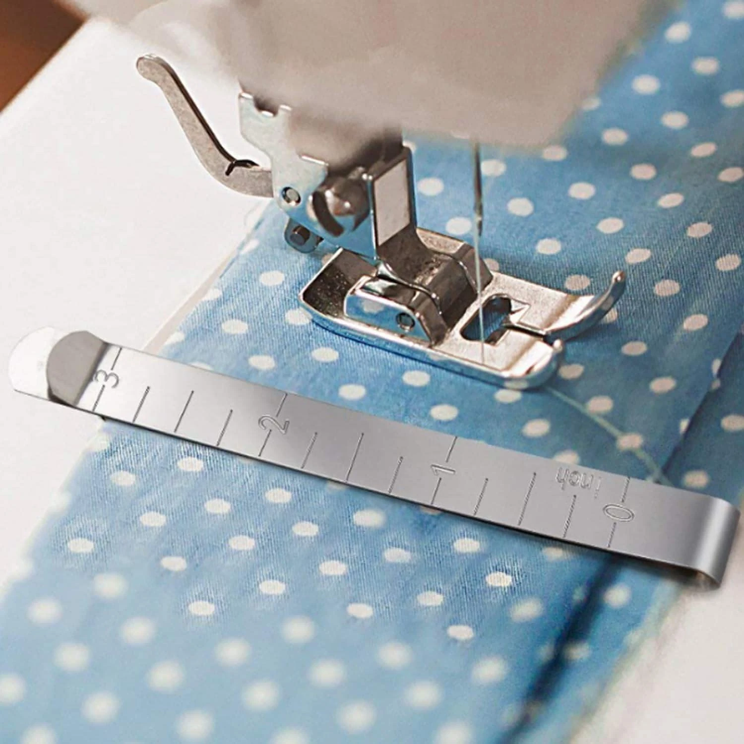 Set Of 2 Metal Sewing Clips With 3 Inch Ruler - For Sewing And Quilting * Popular Buy * 1 Set Of 2 Metal Sewing Clips With 3 Inch Ruler - For Sewing And Quilting * Popular Buy *